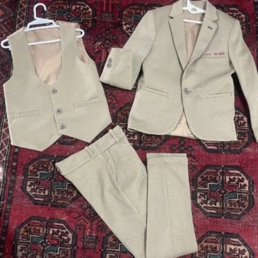 کت و شلوار بچگانه