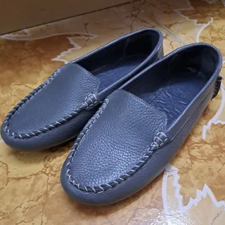 کفش چرم طوسی