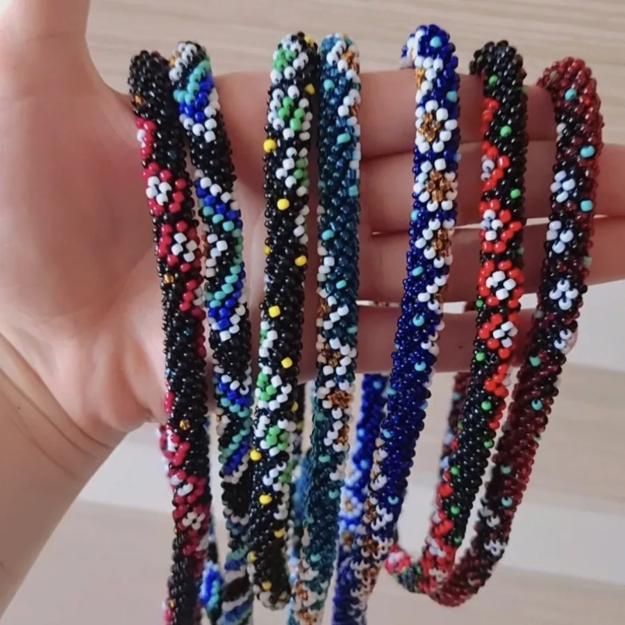 گردنی زندانبافت منجوق دوز