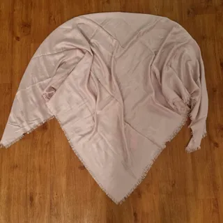 روسری بلند زنانه