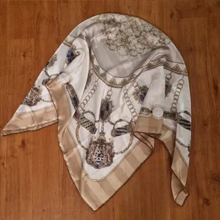 روسری مجلسی زنانه