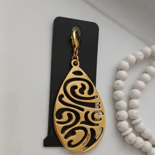 چارم یا آویز وارداتی