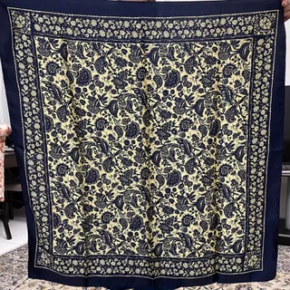 روسری ساتن