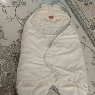 آغوشی نوزاد