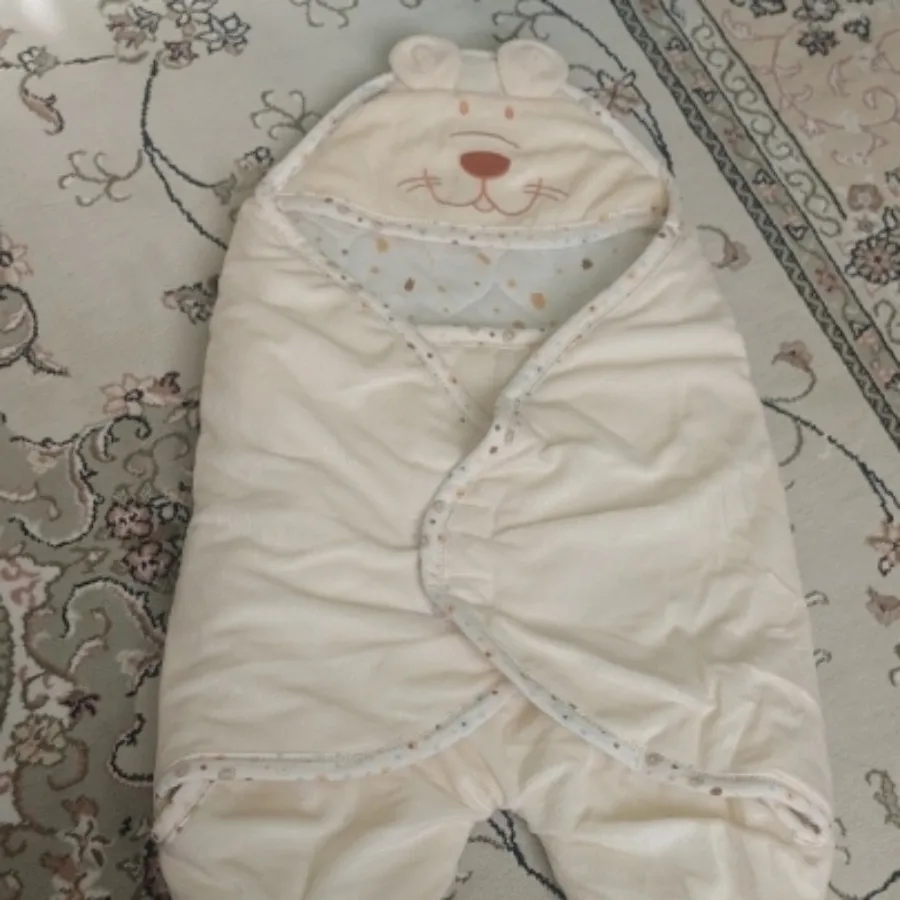 آغوشی نوزاد