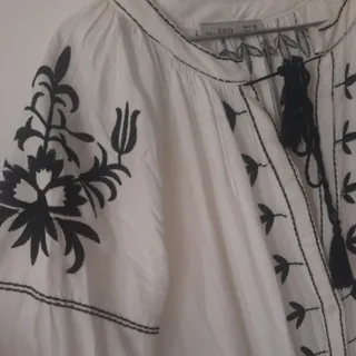 ساحلی گلدوزی شده