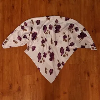 روسری ساتن
