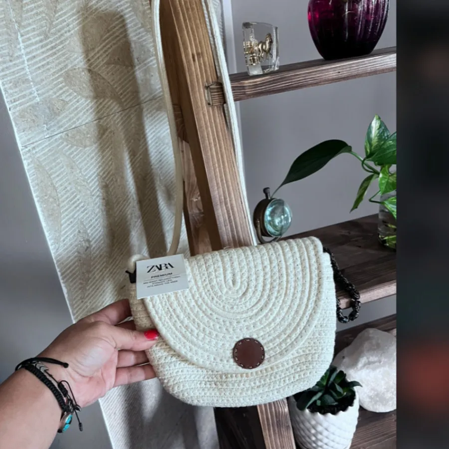 کیف قیطان زارا