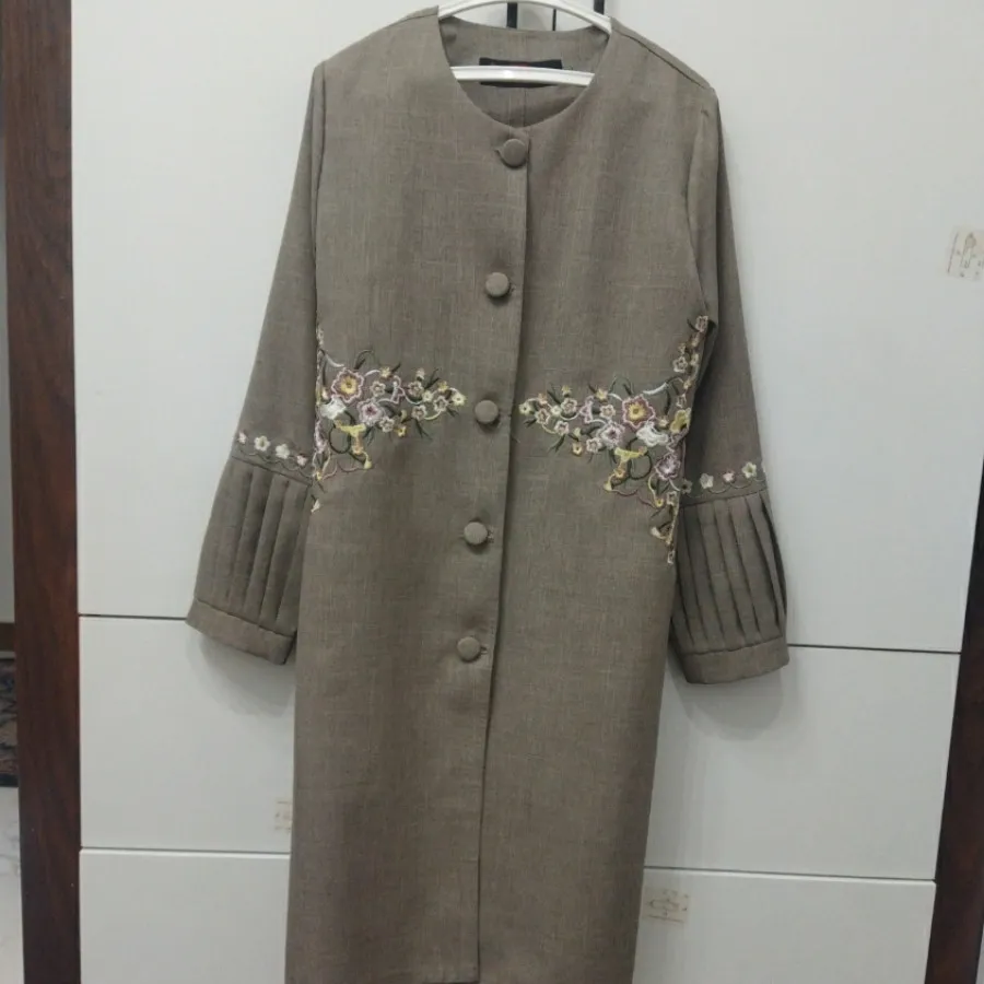 مانتو گلدوزی شده
