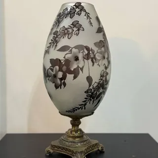 گلدان پایه برنز