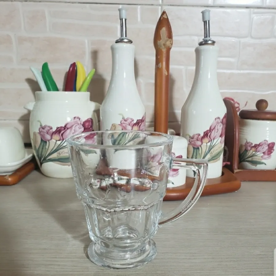 لیوان دسته دار
