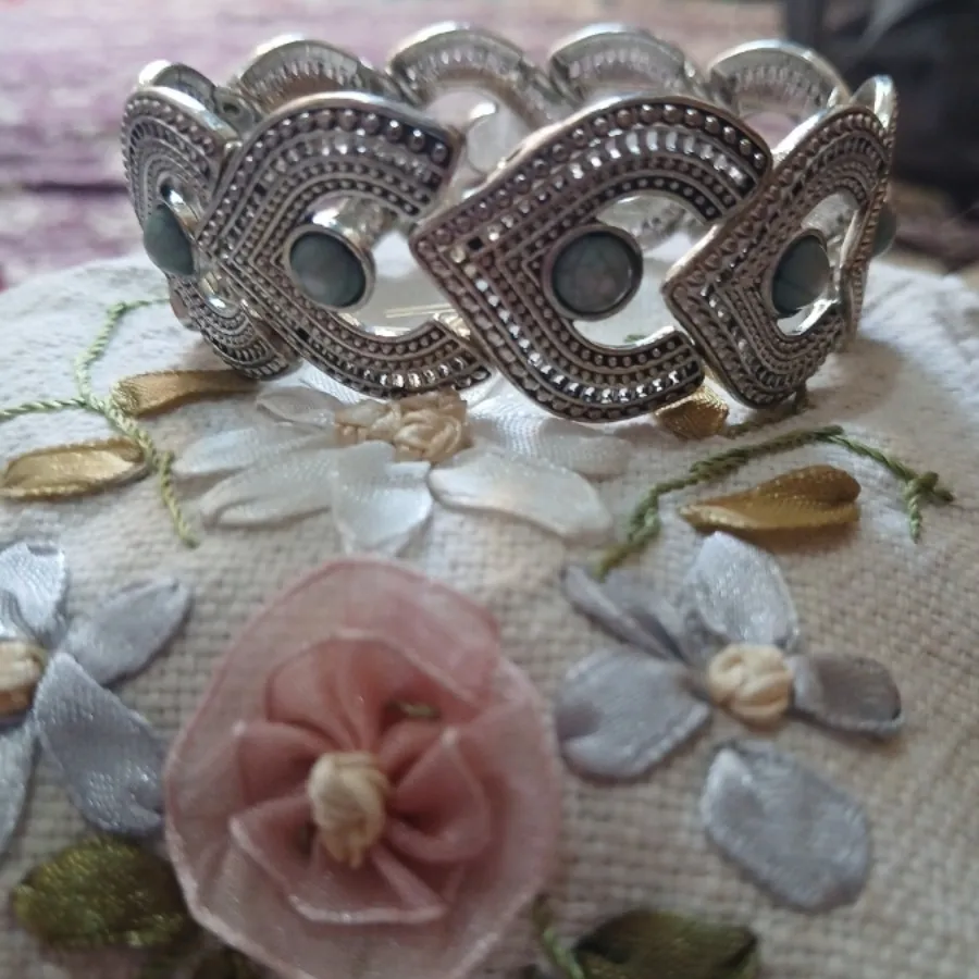 دستبند کشی