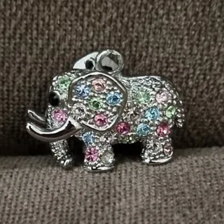 آویز دخترانه
