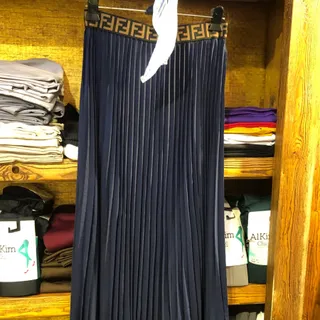 دامن پلیسه