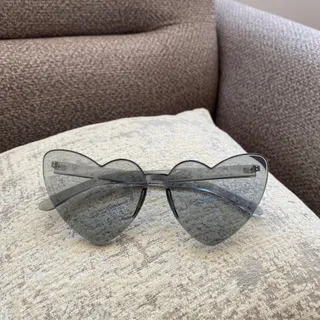 عینک افتابی خاکستری