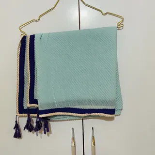 روسری ابی اسمانی