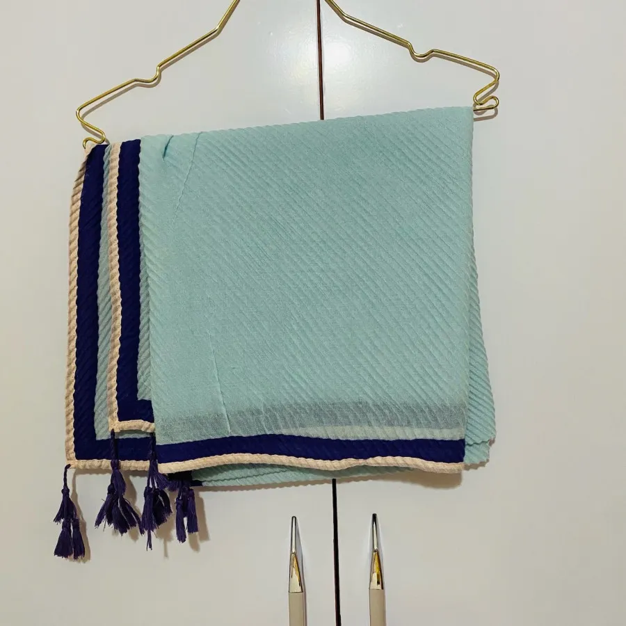 روسری ابی اسمانی
