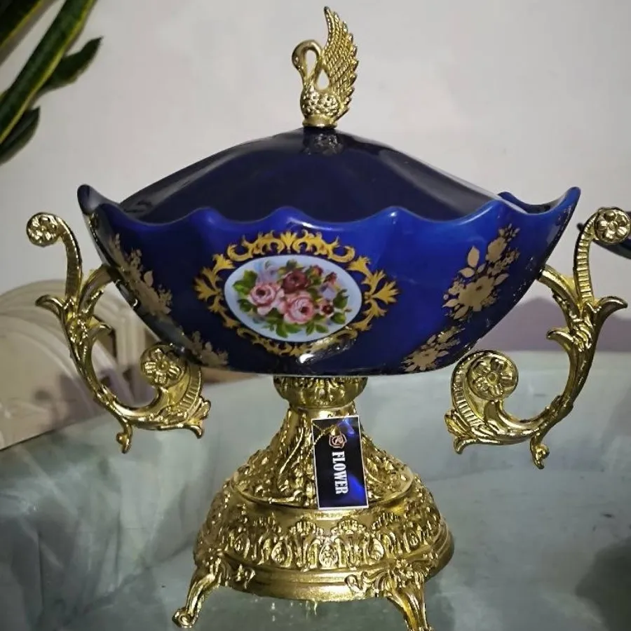 شکلات خوری