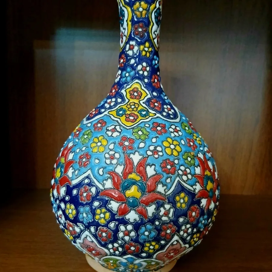 گلدان مینا کاری شده