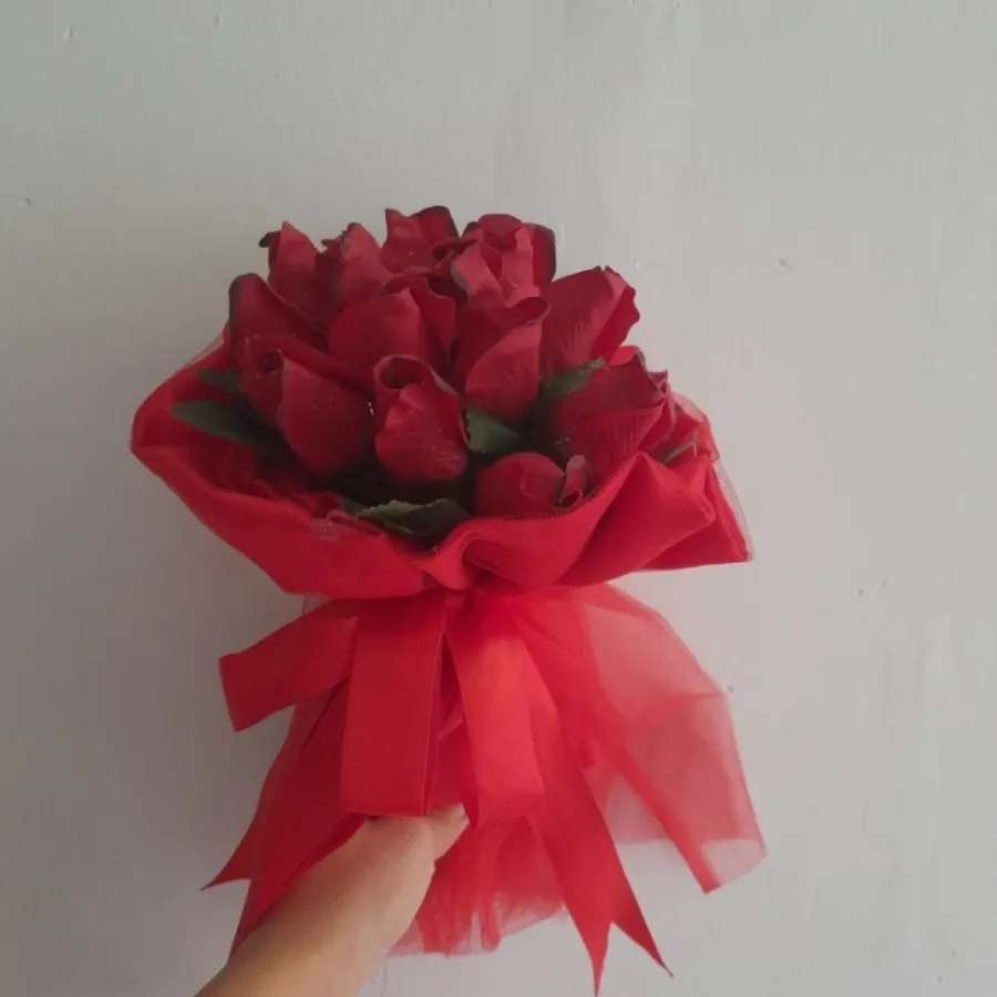 دسته گل عروس