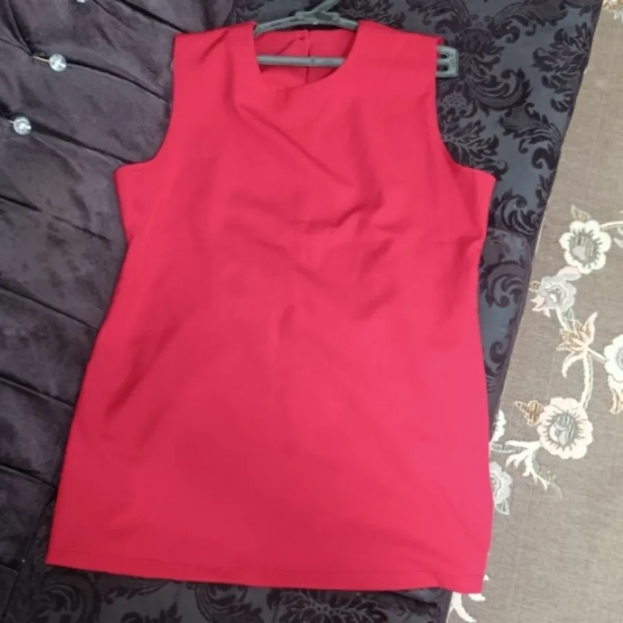 کت قرمز