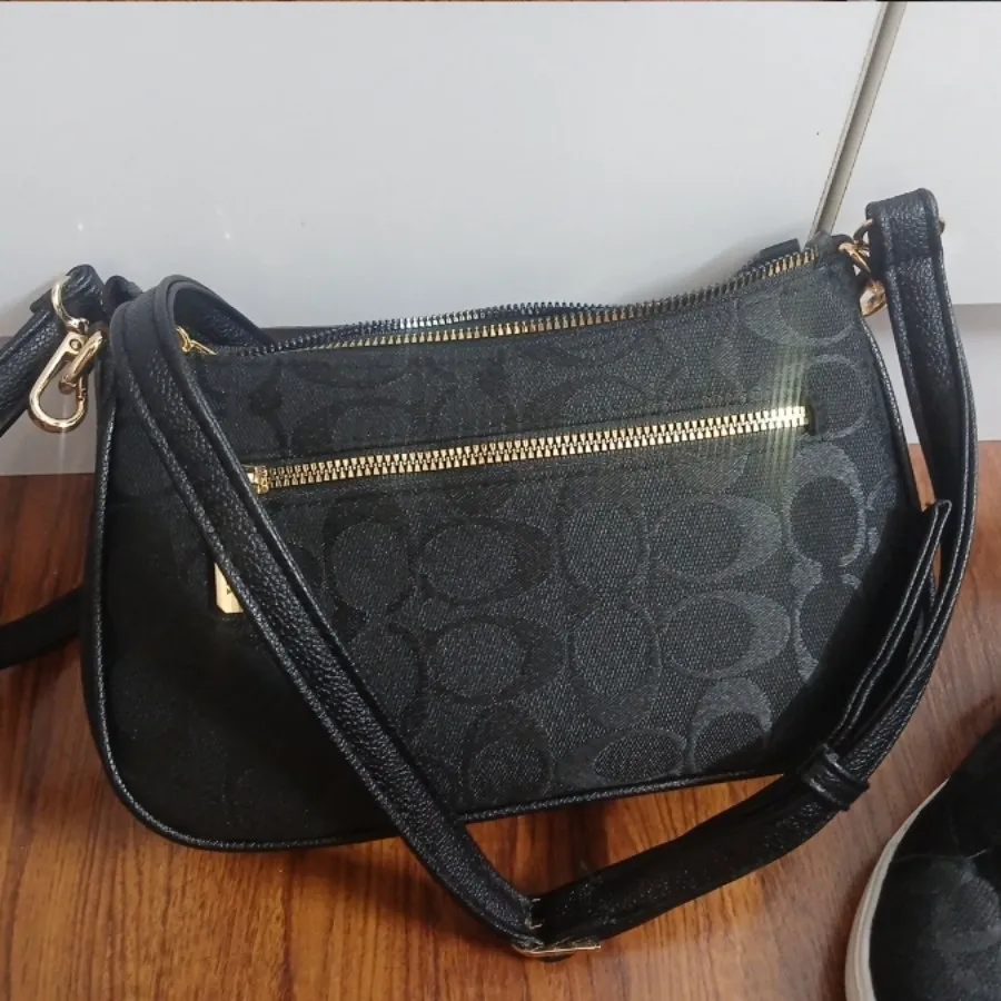 کیف و کفش کوچ پارچه ای