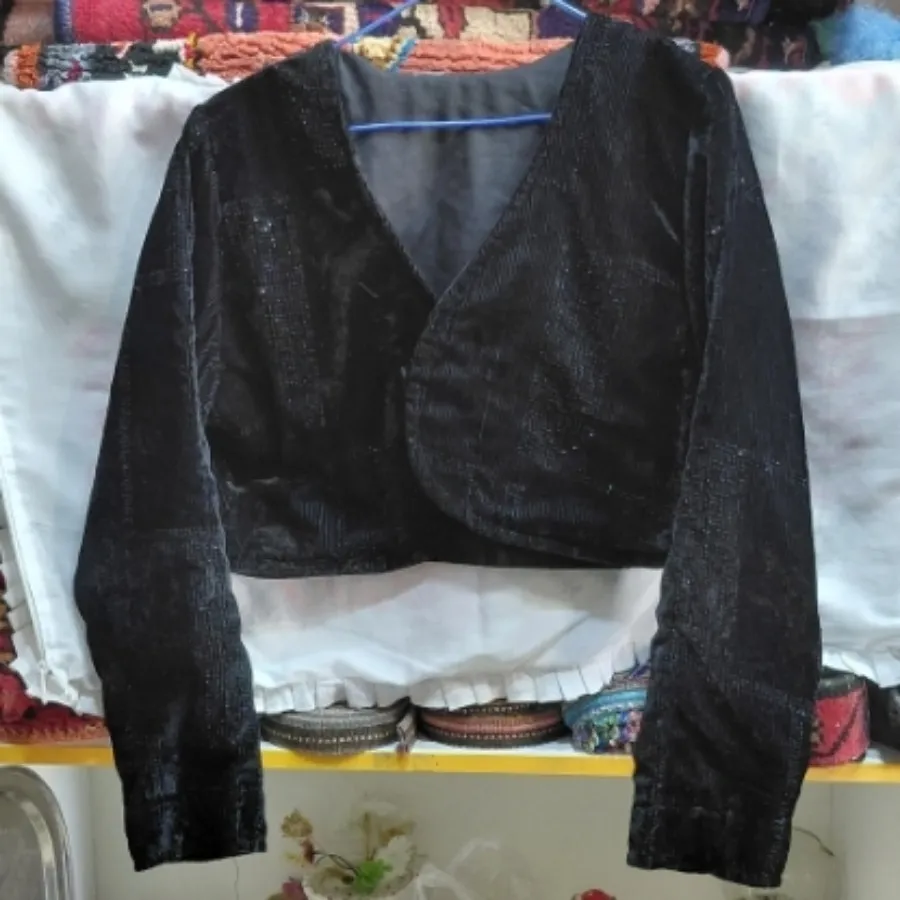 کراپ کت مخمل