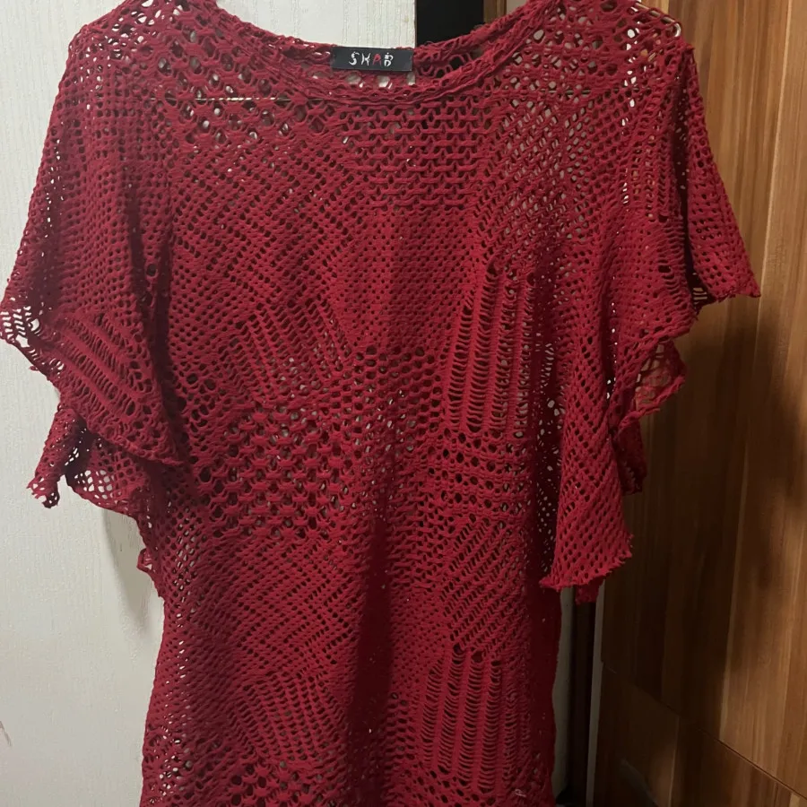 بلوز زرشکی