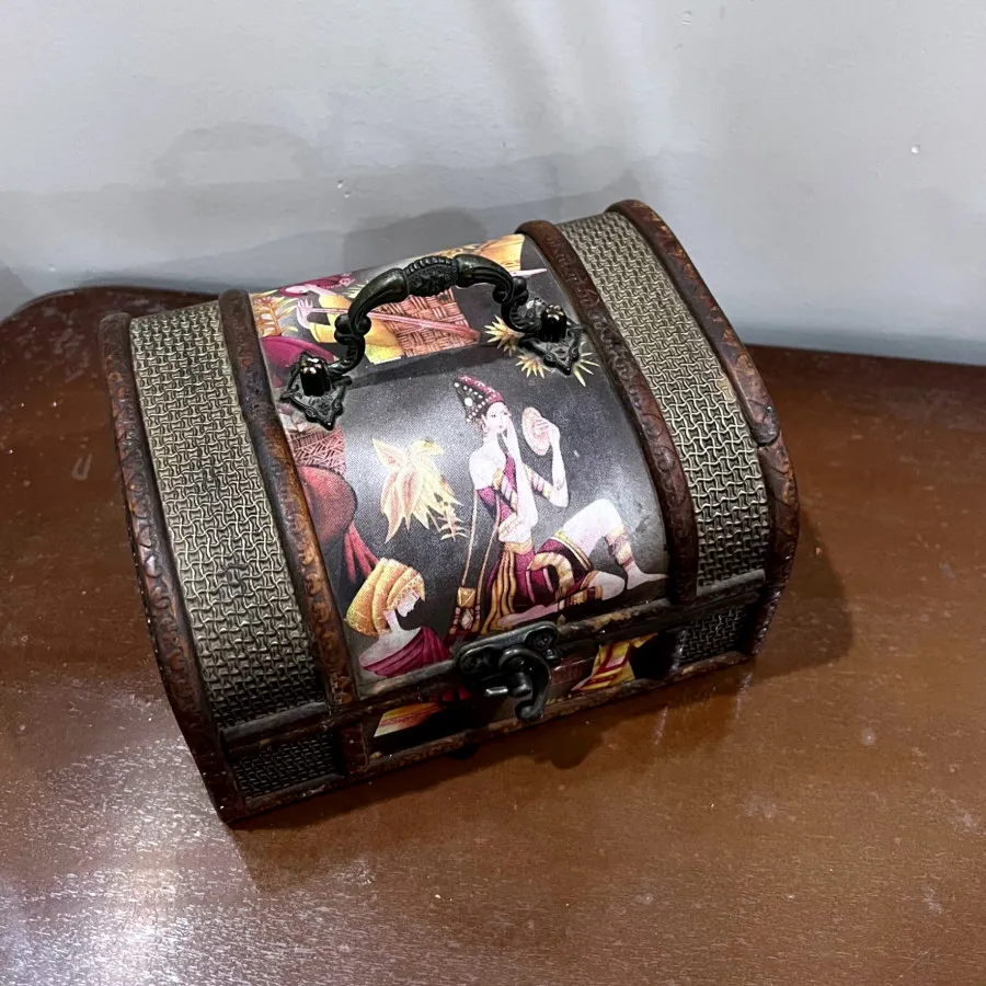 جعبه چوبی