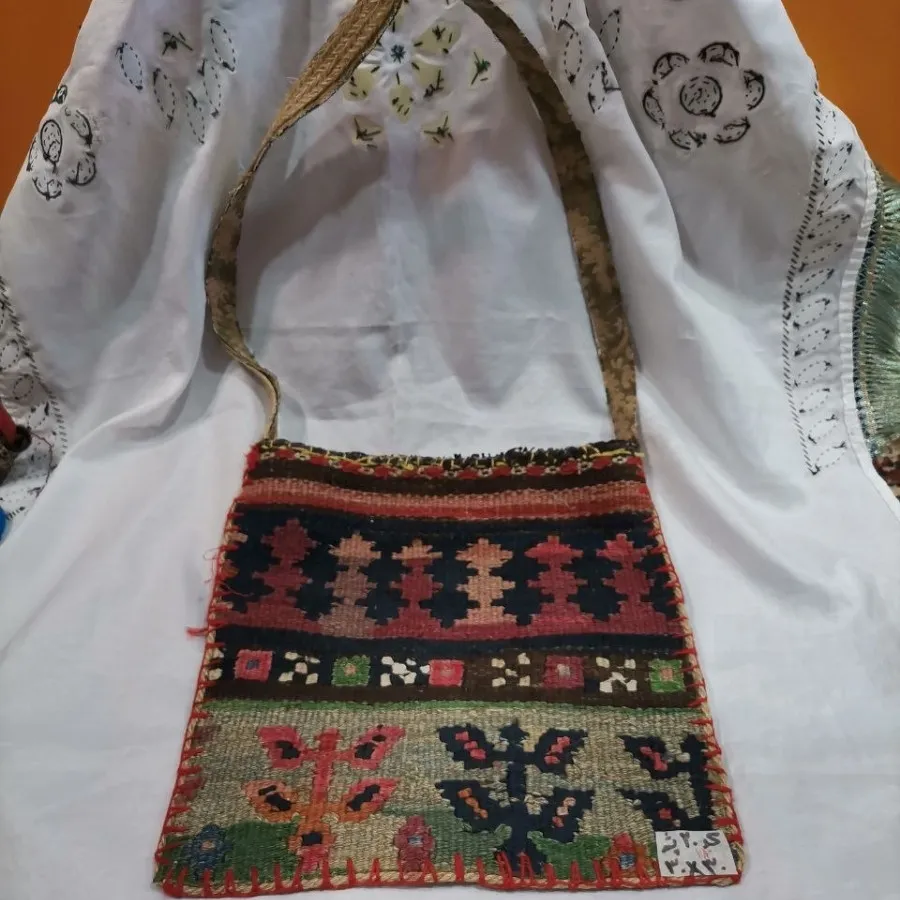 کیف دوشی سنتی