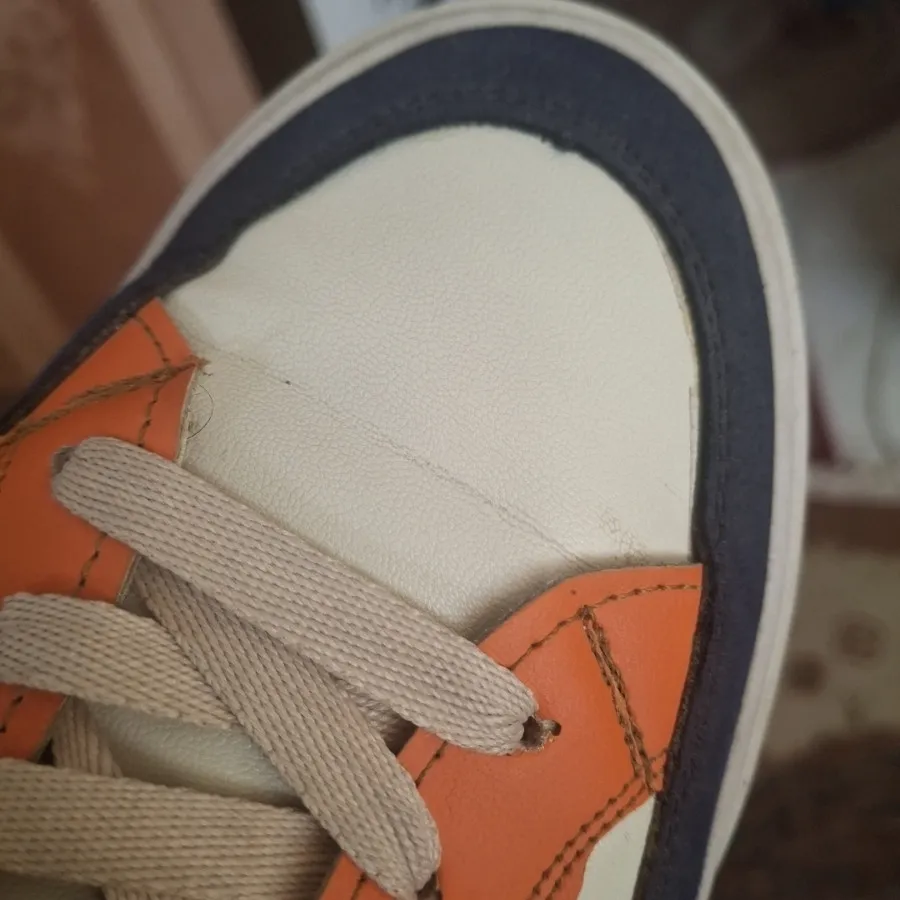 کتونی زارا