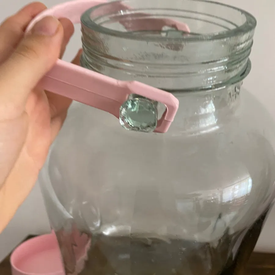 بانکه شیشه ای