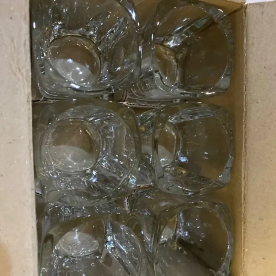جاشمعی شیشه ای