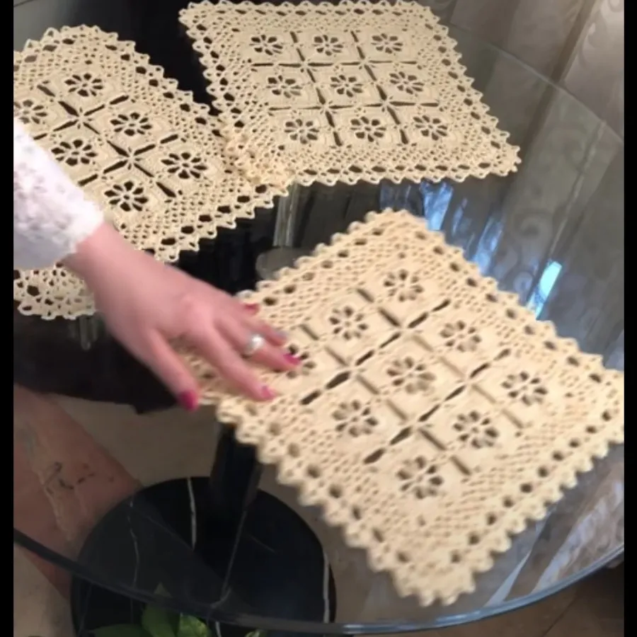 رومیزی قلاب بافی