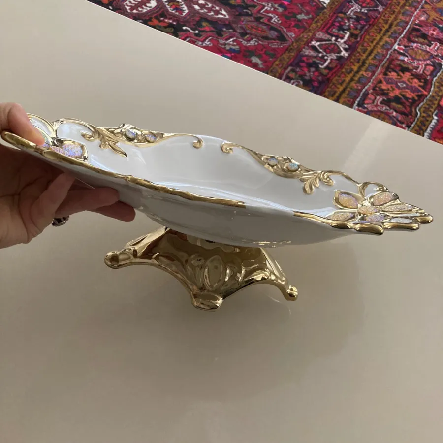 شیرینی خوری