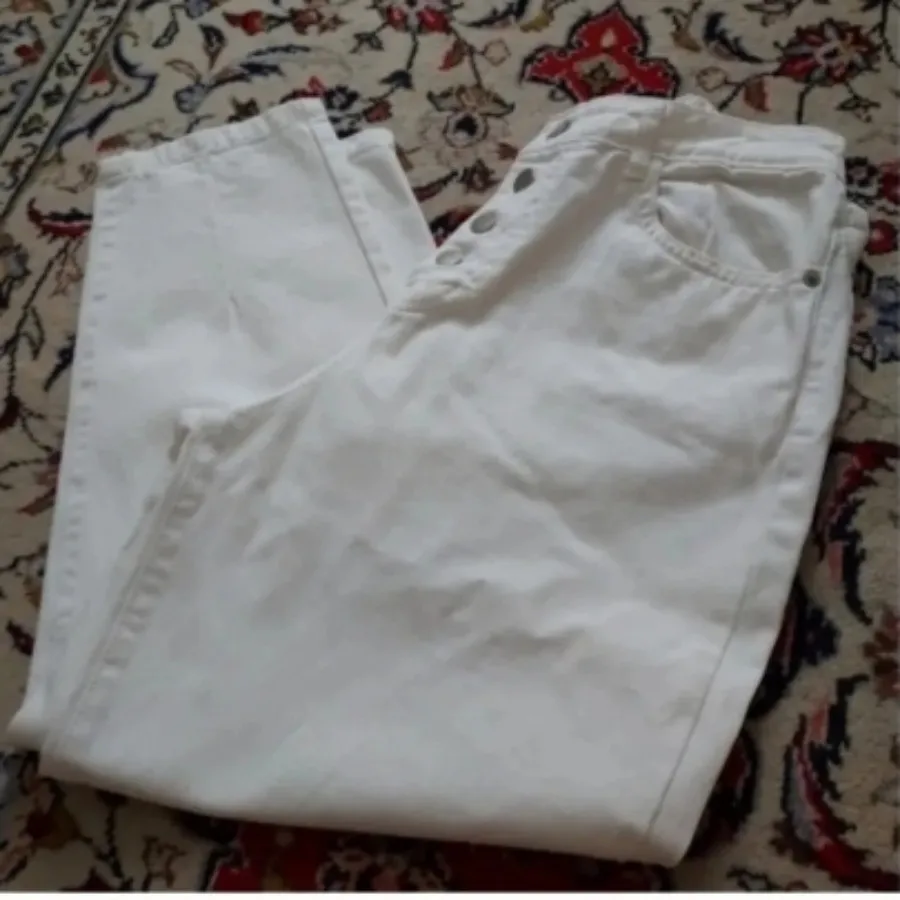 شلوار جین مام سفید