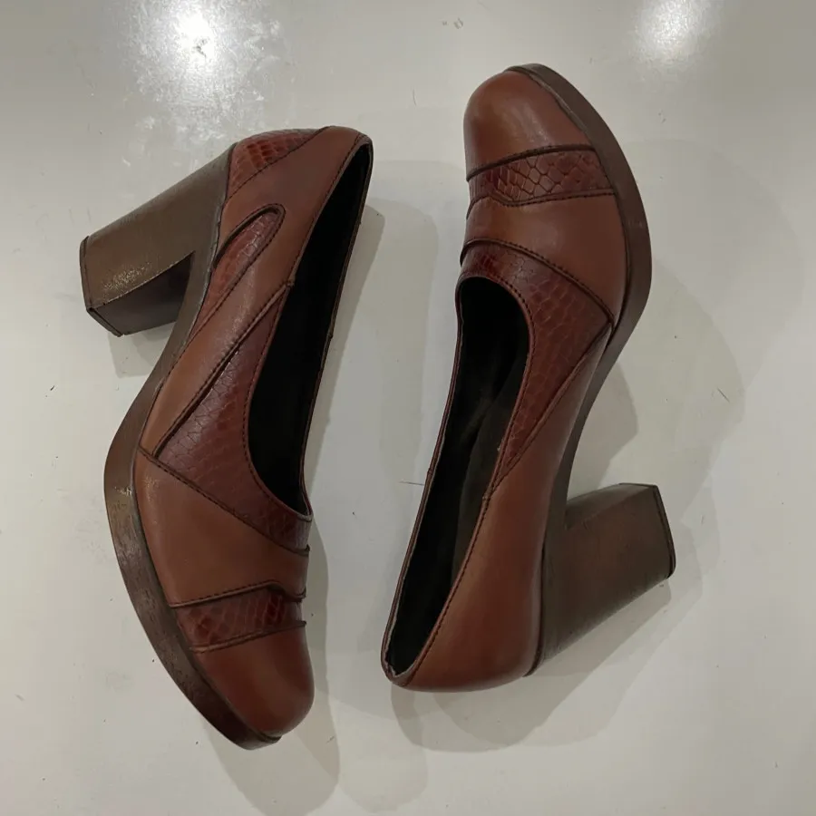 کفش چرم قهوه ای