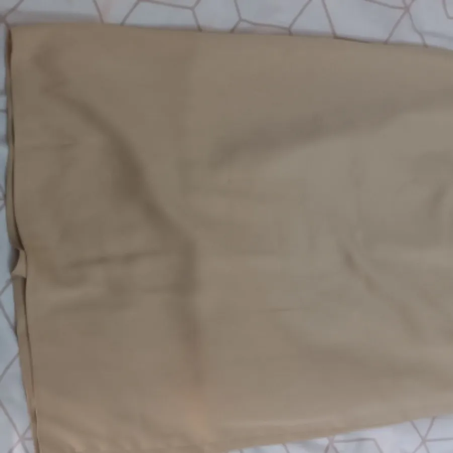 کت و دامن و تاپ طلایی