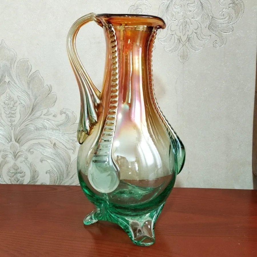 پارچ زنگاری قدیمی