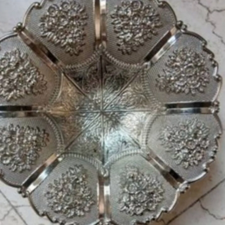 شیرینی خوری