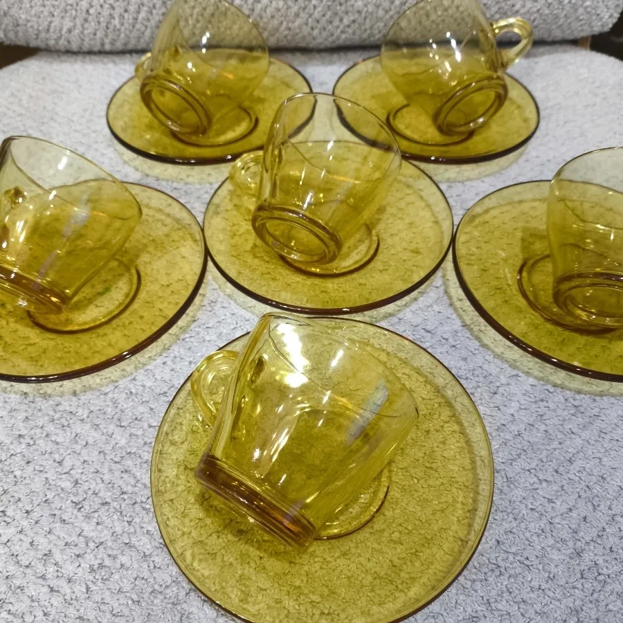 فنجون نعلبکی