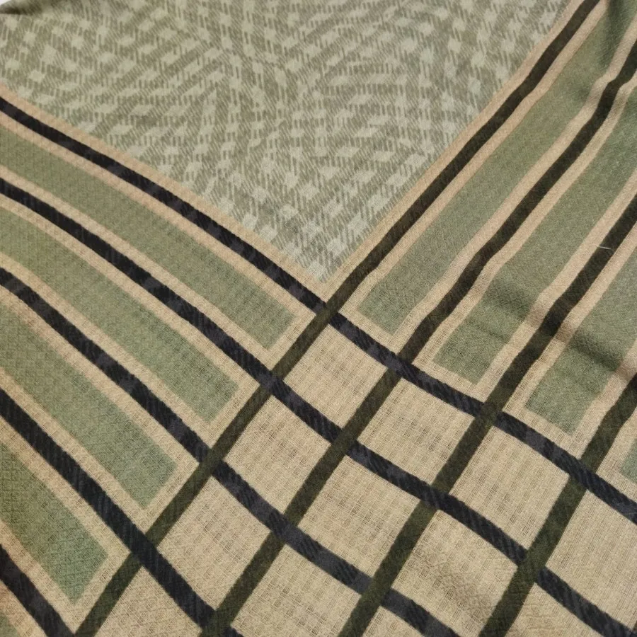 روسری نخی رنگ سبز
