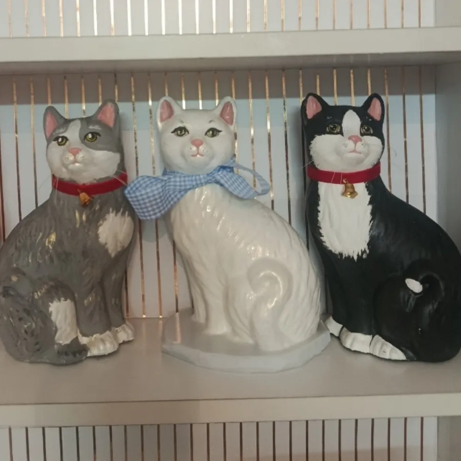 مجسمه بچه گربه
