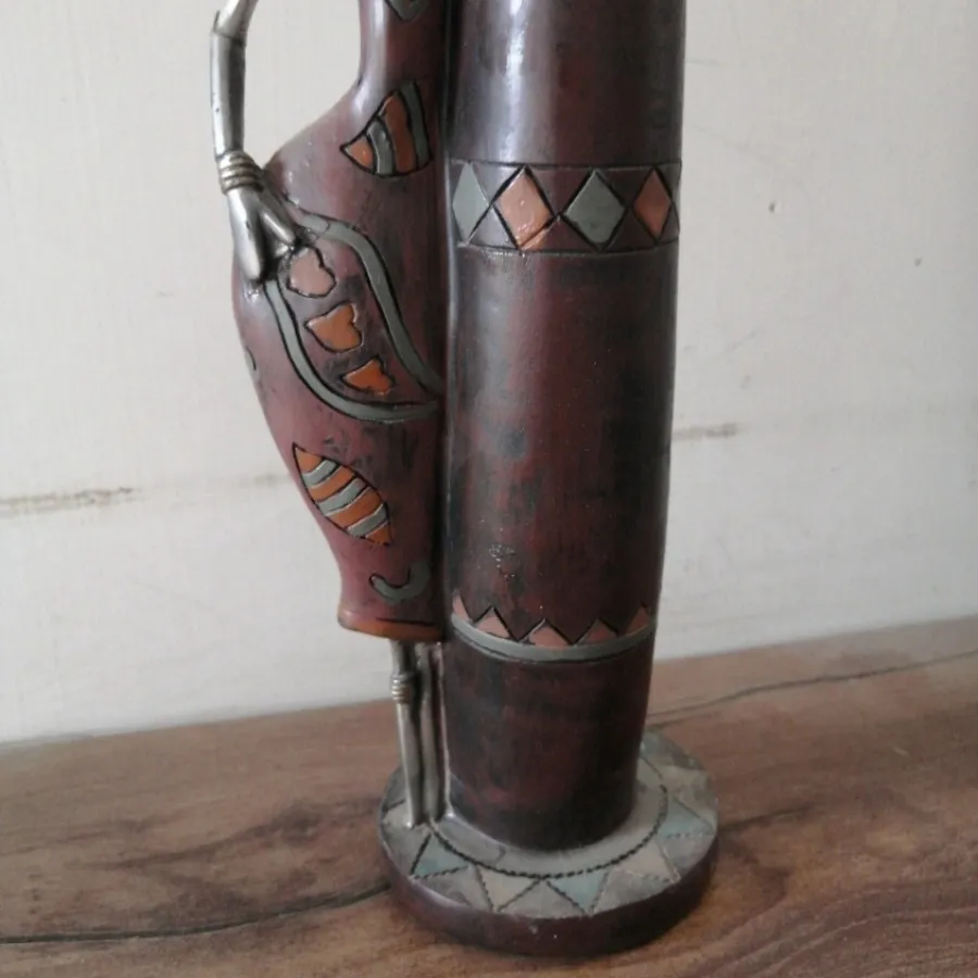 مجسمه یا گلدان آفریقایی