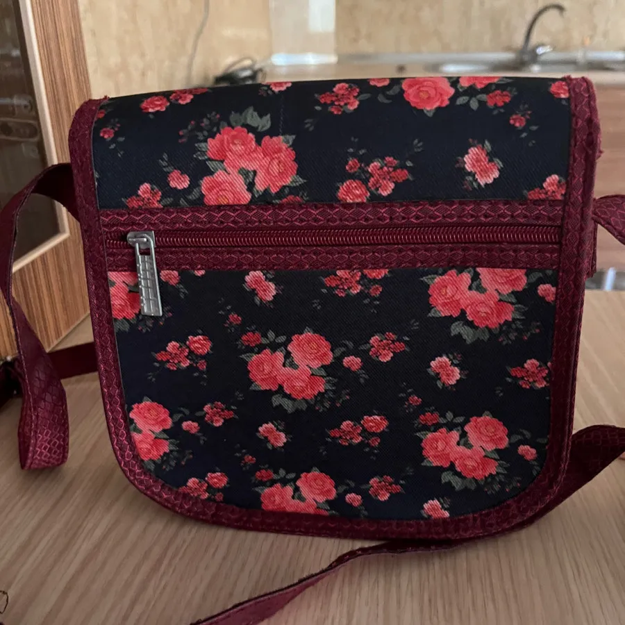 کیف رودوشی سنتی زنانه