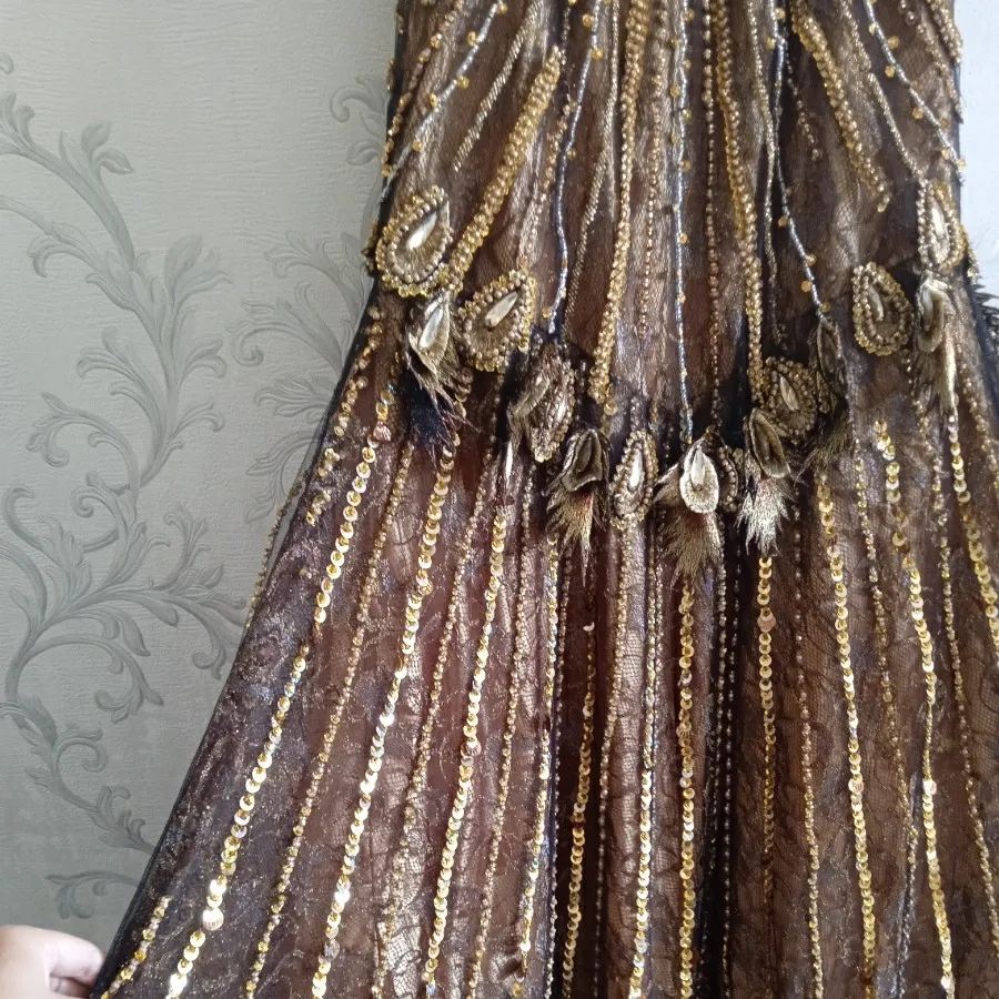 لباس عقد