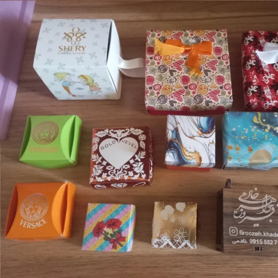 جعبه کادویی طلا و اکسسوری