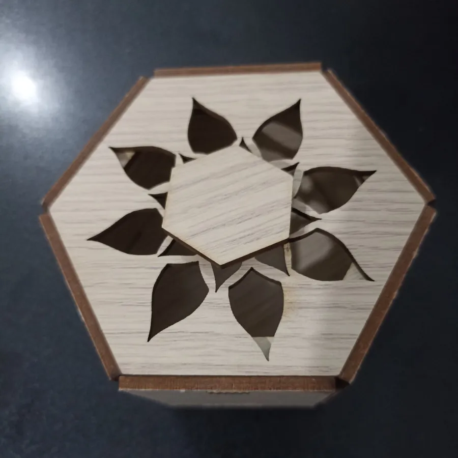 جعبه چوبی
