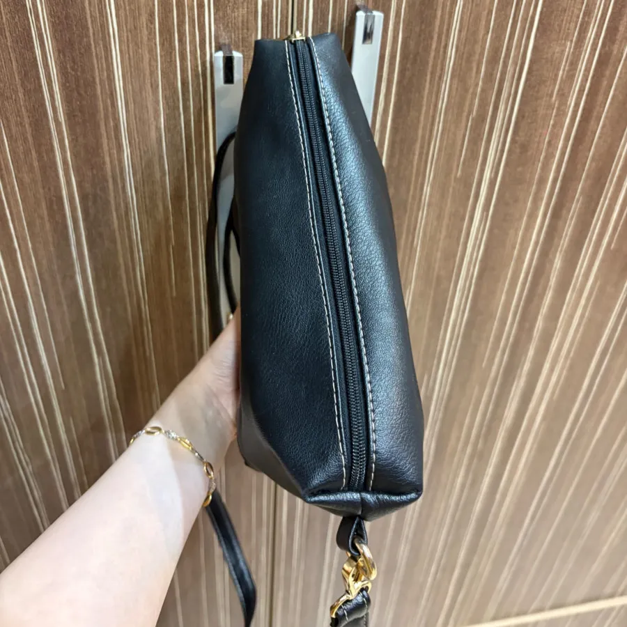کیف مشکی بند دار