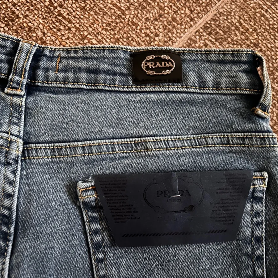 شلوار جین برندPRADA